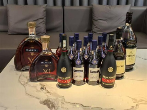 “四平小时场ktv，轻松订房畅享音乐之夜”-双辽市ktv预定